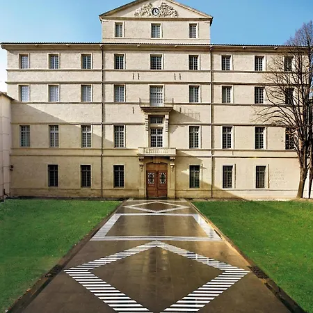 Апартаменты Chic - Les Toits De Sainte-ursule *