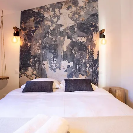 Chic - Les Toits De Sainte-ursule