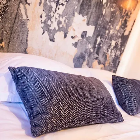 Апартаменты Chic - Les Toits De Sainte-ursule *