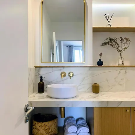 Chic - Les Toits De Sainte-ursule