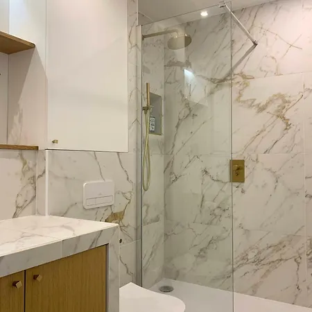 Chic - Les Toits De Sainte-ursule *