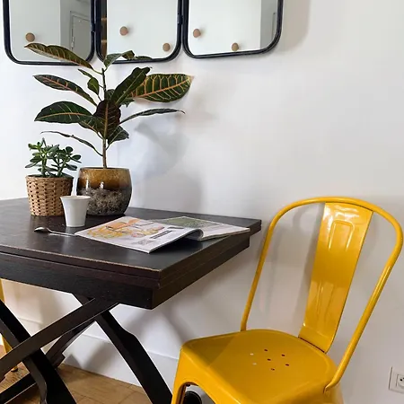 Апартаменты Chic - Les Toits De Sainte-ursule *